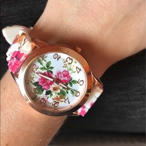 ❌Final Price❌NWT 🌸 Beautiful flower watch🌸